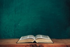 Unlocking the Meaning: A Comprehensive Guide to Studying the KJV Study Bible